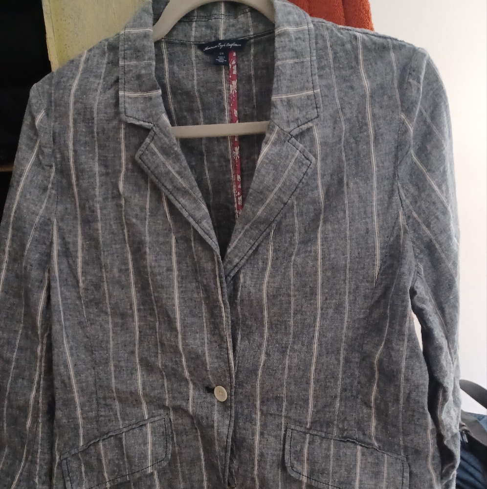 American Eagle Outfitters Blazer. Large